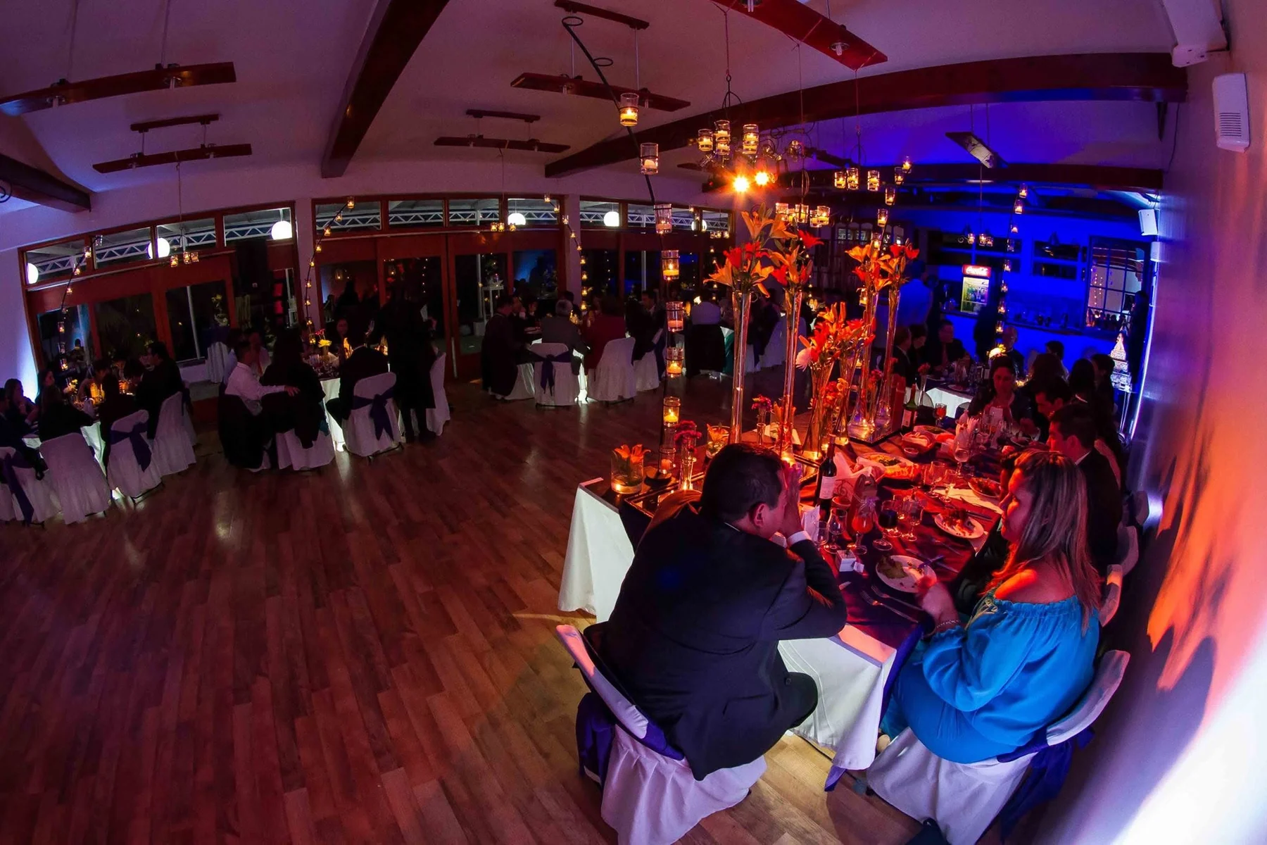 Salón de Centro de Eventos El Alfarero durante una celebración