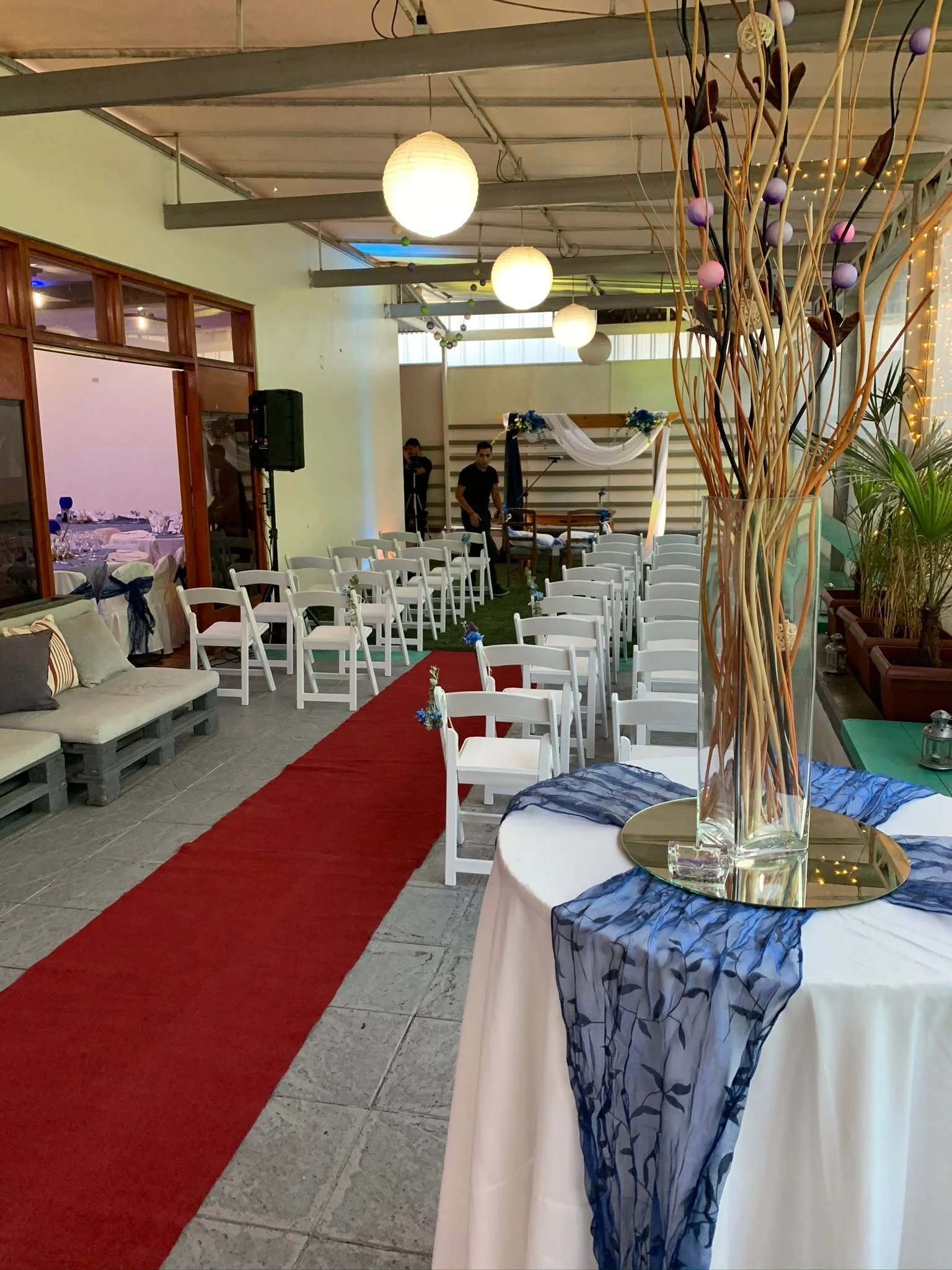 Montaje para ceremonia de matrimonio en Centro de Eventos El Alfarero