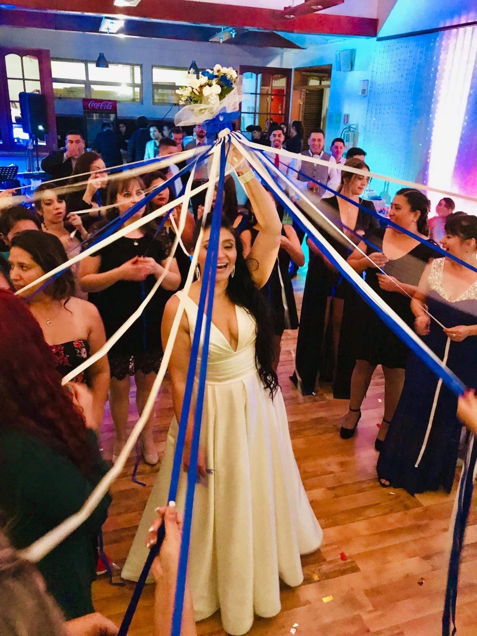 Celebración y dinámica de fiesta en Centro de Eventos El Alfarero